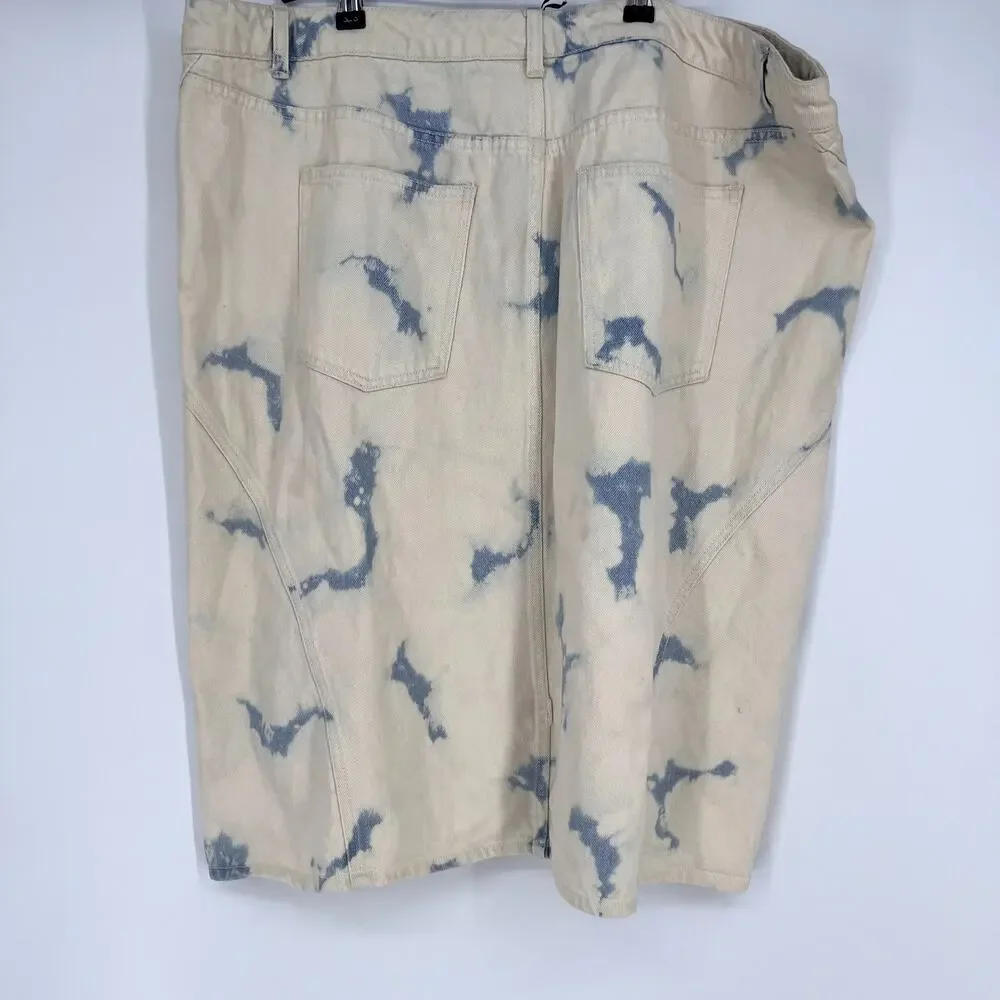 Future collective denim skirt light wash Size 18
